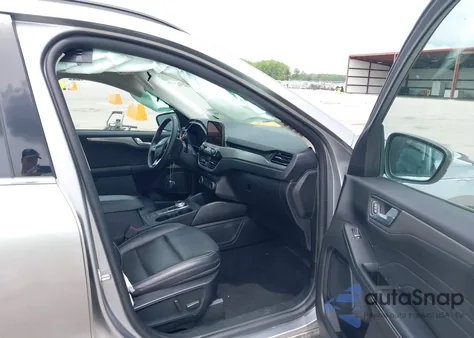 2022 Ford Escape Titanium from USA, damaged, VIN 1FMCU9J98NUA15019